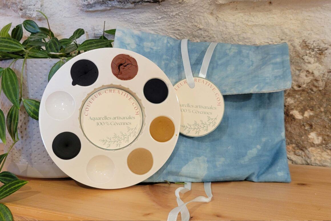 Palette-aquarelle Palette aquarelle artisanale 100% Cévennes